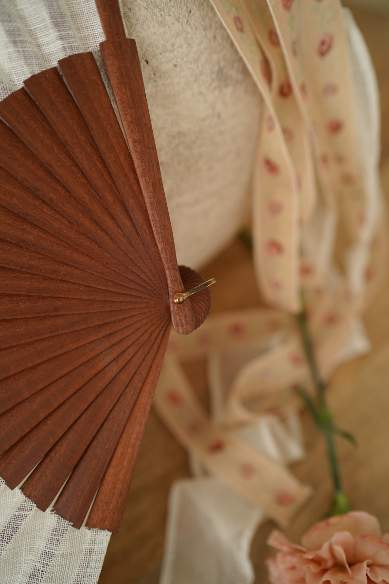 Petra Beige Fan