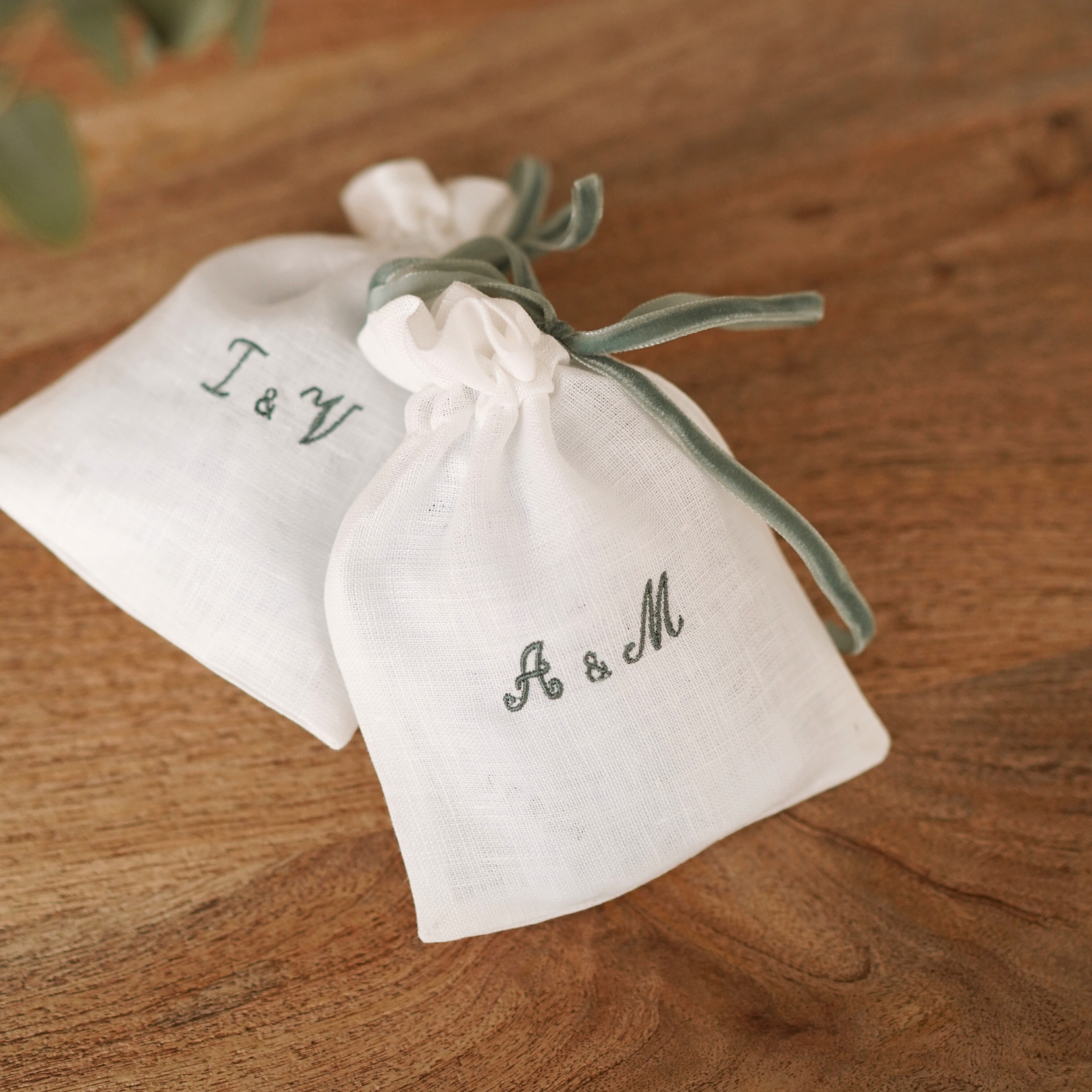 Personalización Bolsas y perchas